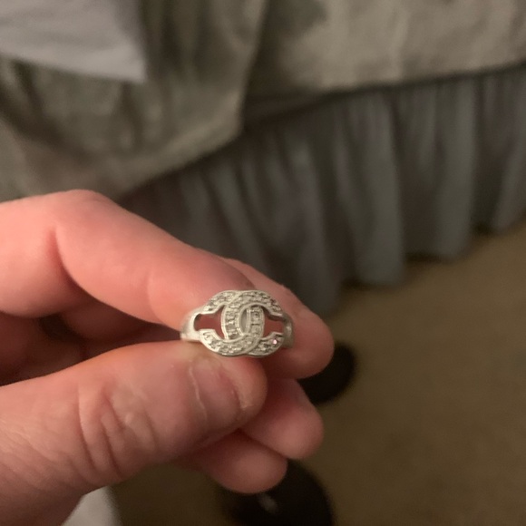 I have a Diamond Chanel ring for sale! Mint condition - Picture 6 of 6